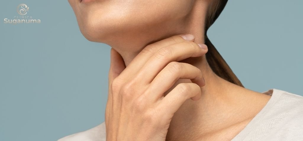 A-flacidez-do-pescoco