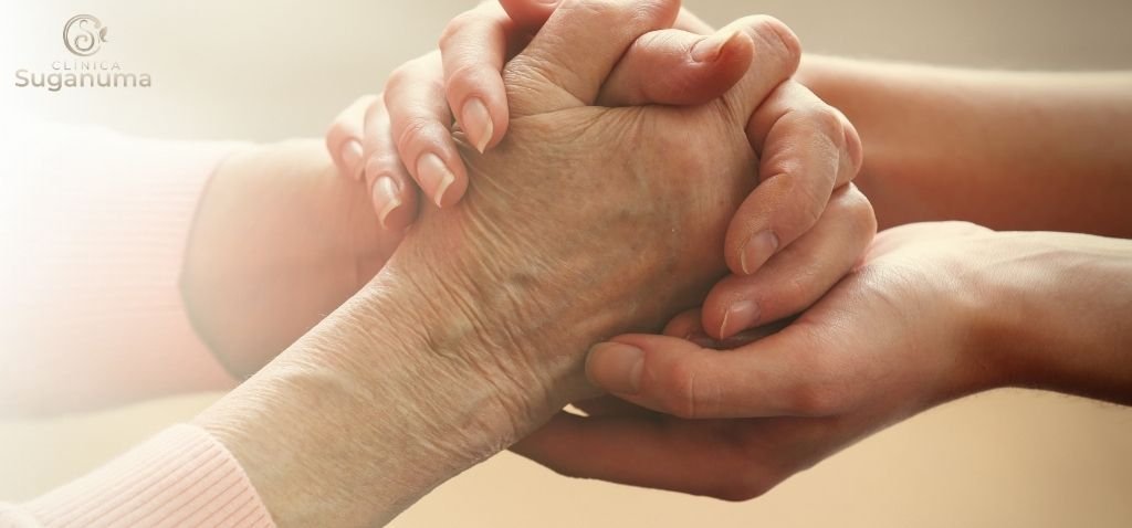 Os-tratamentos-para-o-envelhecimento-das-maos-sao-eficazes-e-seguros